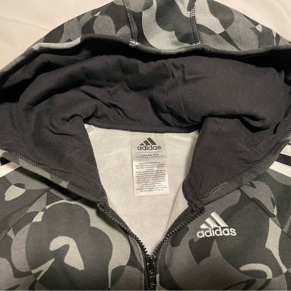 NWT Adidas Loose Fit Zip Hoodie Girls, size L, black/gray Camo pattern - Picture 4 of 8